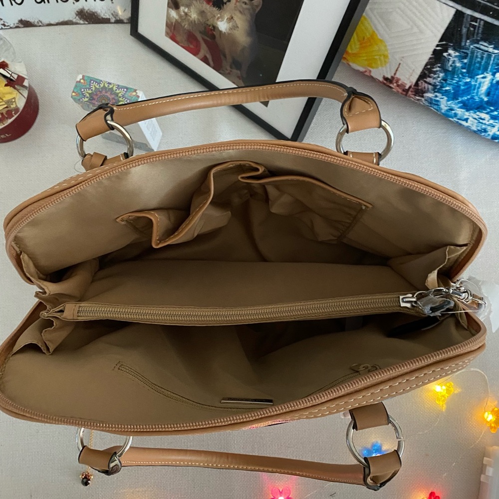 Gianni Bernini NWT monogram satchel. Outside pocket & shoulder strap $15 - Picture 11 of 15